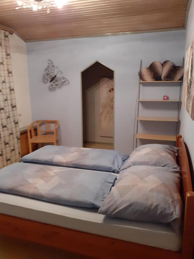 Appartment Andrea Eugendorf Luaran gambar