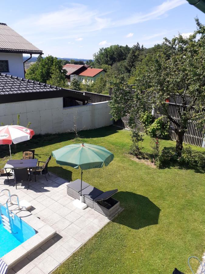 Appartment Andrea Eugendorf Luaran gambar